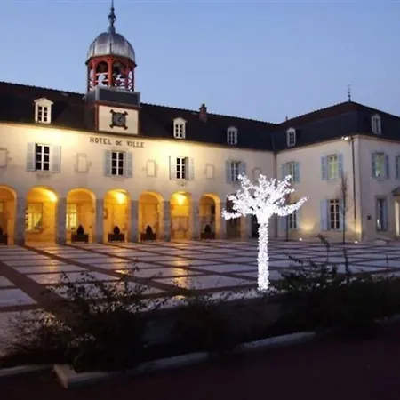 Au Centre De Bar Sur Aube, Niglo